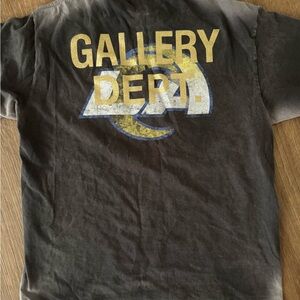 Gallery Dept Black and Gold Short Sleeve Tee